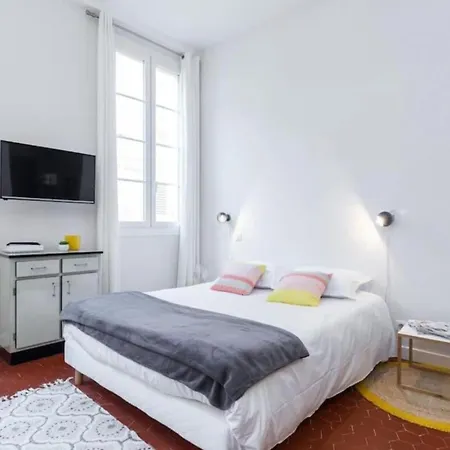 My Casa - Droite - Bright In The Old Town Nizza