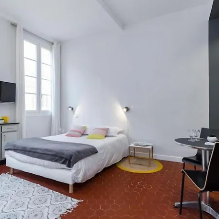 My Casa - Droite - Bright In The Old Town Nice