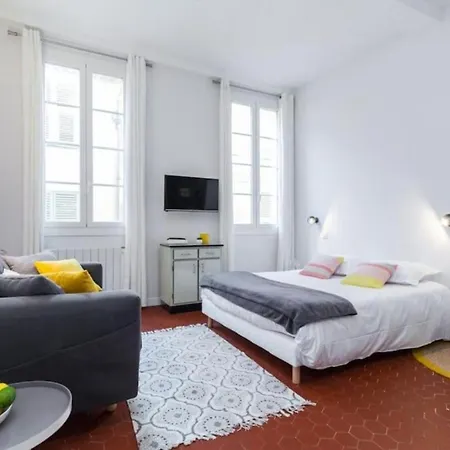 Droite - Bright In The Old Town Apartment Nice