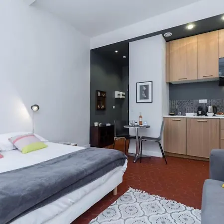 Apartment Droite - Bright In The Old Town Nice