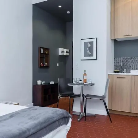 Apartment Droite - Bright In The Old Town