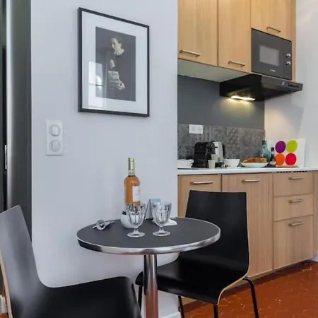 Apartment Droite - Bright In The Old Town Nice